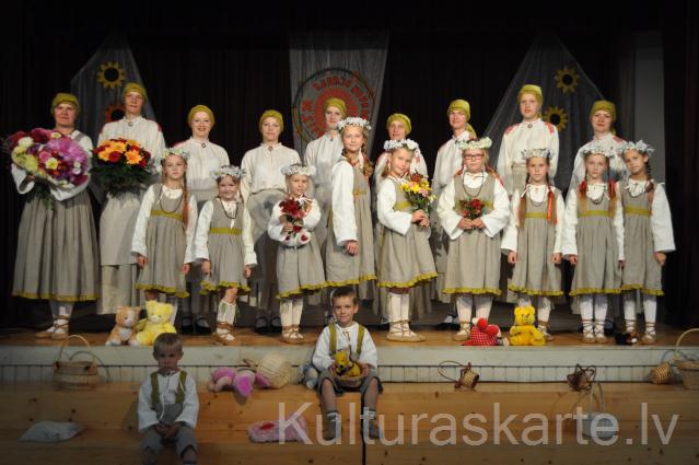 "Ķipariņi " 5.gadu jubilejaspasākumā Rugāju tatas namā 15.09.2013.